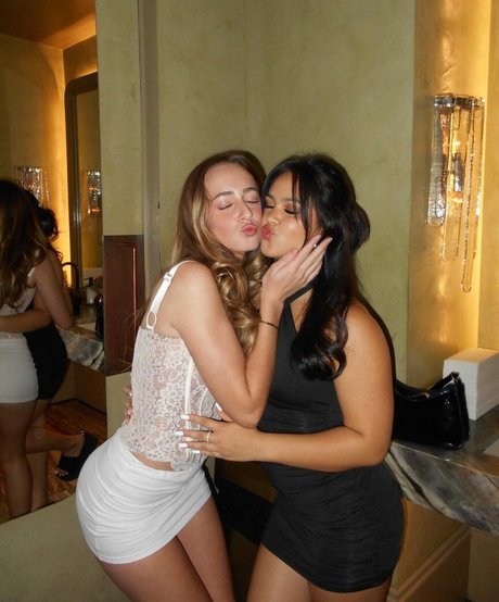 Charlotte Bregman free pornstar pic