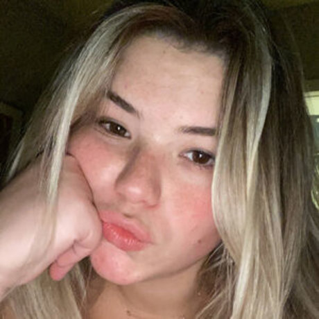 Liz Equals ASMR art model photos