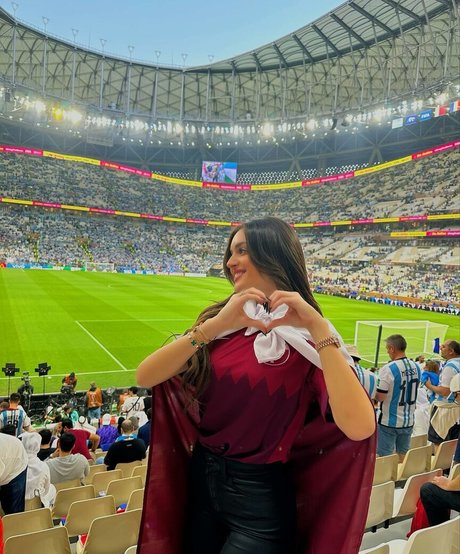 Jennychallita beautiful pornstar image