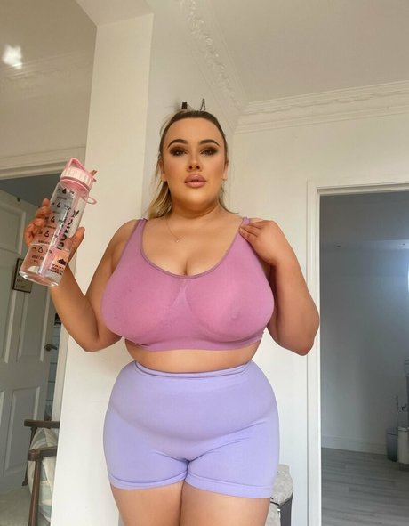 Laura Morgan sexy pornstar gallery