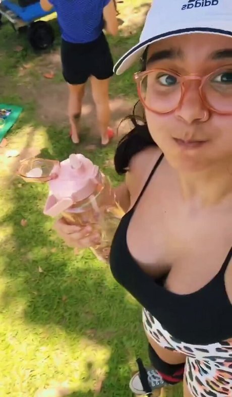 Bella Barp star pictures