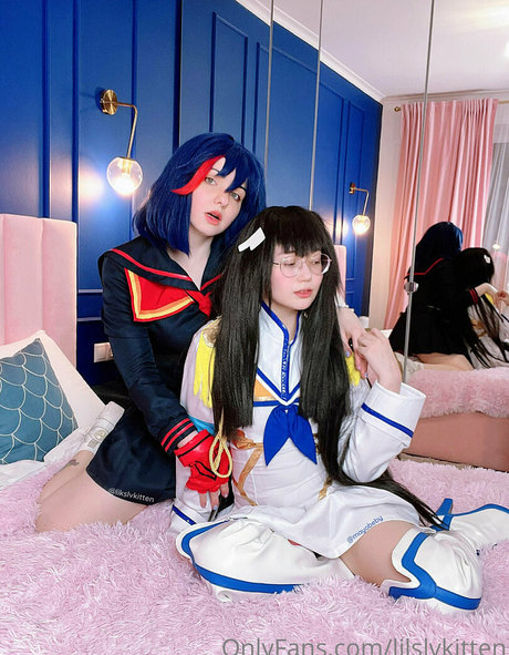 Lilslvkitten erotic star image