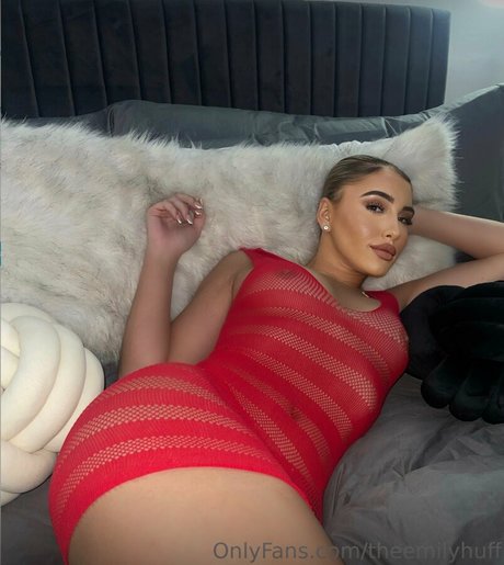 Emily Huff star high quality pictures