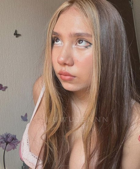 Jennn7w7 nice pornstar pic