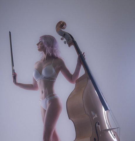 Oleviia cyber porn actress gallery