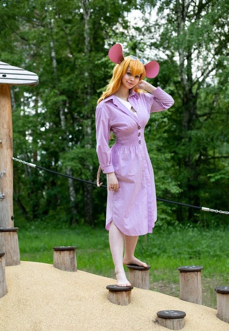 Oleviia cyber actress galleries