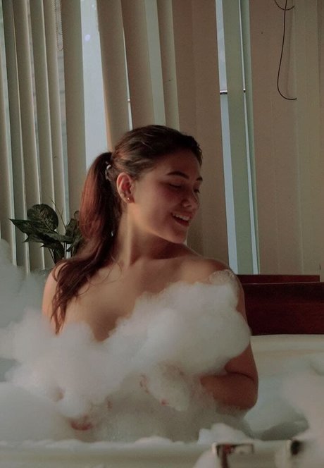 Karenn Paniagua model sex photo