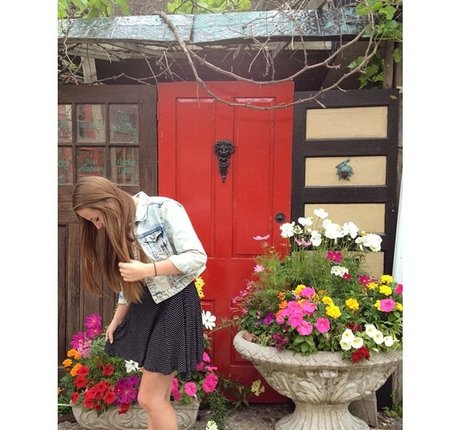 Taylor Francis nude star image