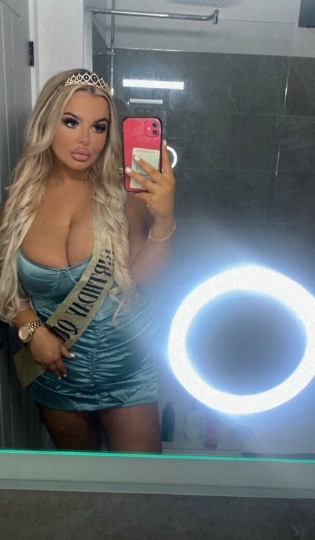 Kayleigh Thomsen sexy model images