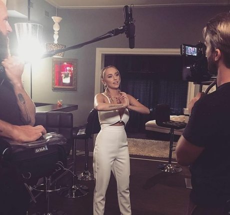 Zimra Geurts pornstar image