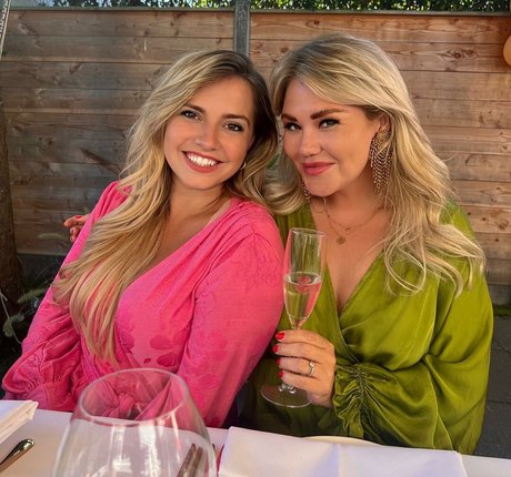 Sensi Lowe star nudes gallery