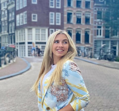 Sensi Lowe star perfect galleries