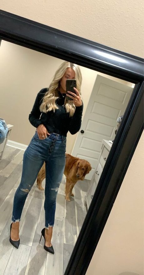 Courtney Callihan beautiful model img