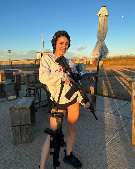 Sarah Ackman model pretty pictures