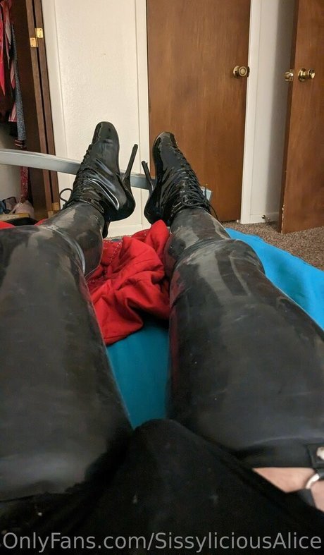 sissyliciousalice model nice archive