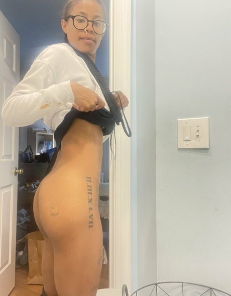 Mickey Mooh free actress gallery