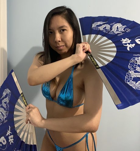 Zanderis Cosplay pornstar sexy pictures