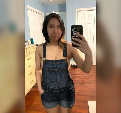 Zanderis Cosplay hot actress img