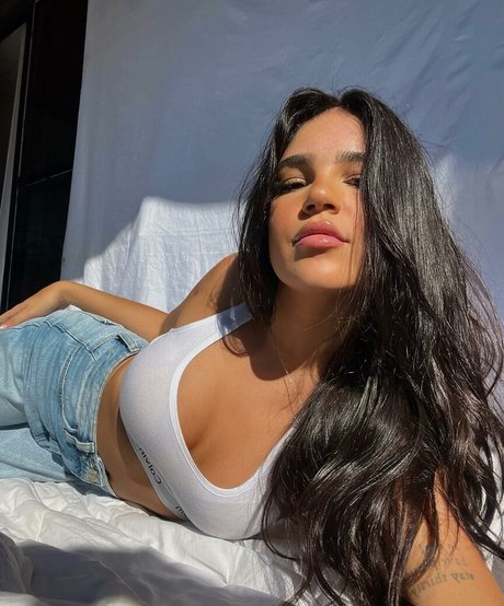 Giovanna Buscacio perfect star photos