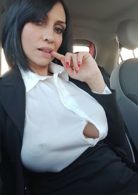 Giulia Diamond porn star archive