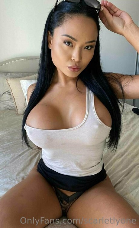 scarletlyone star sex photos