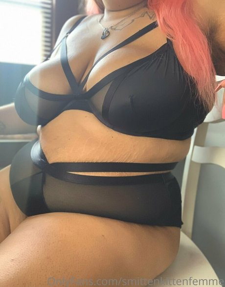 smittenkittenfemme naked model picture