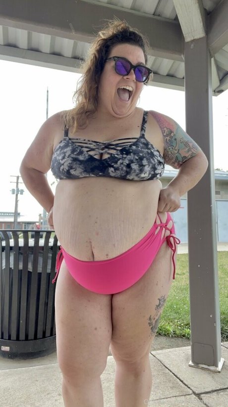 hela stoned bbw hd model gallery