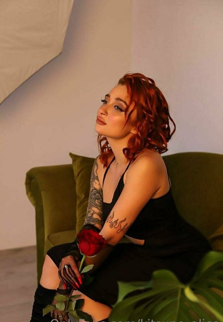 kitsune alicie hot actress pic