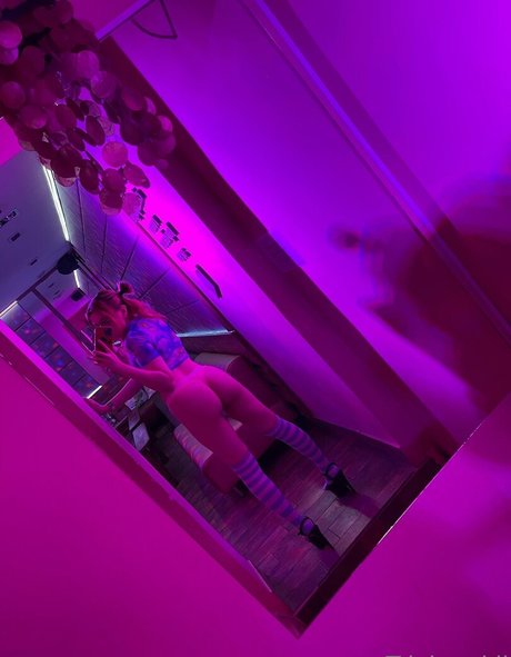 trixi free nudes pornstar image