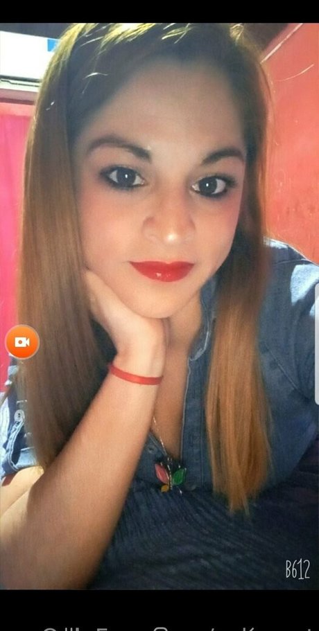 solanaat nudes model photo