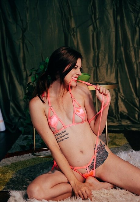 oliviawildinfree high quality star pictures