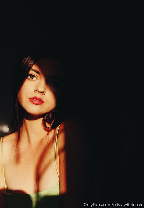 oliviawildinfree pornographic star photo