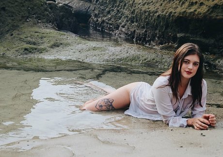 oliviawildinfree high quality star images