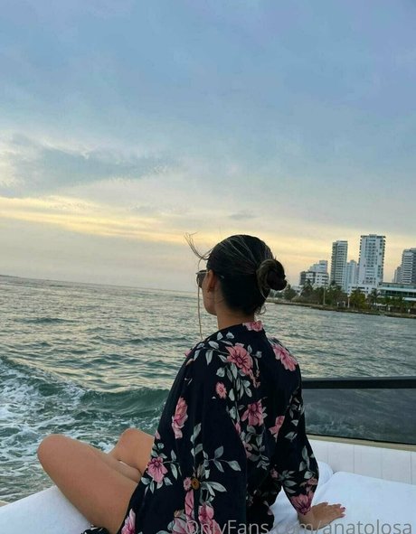 anatolosa nude star picture