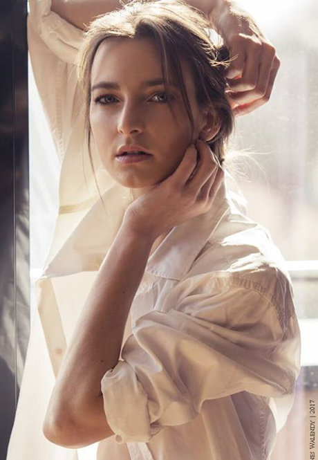 Mary Art Model actress photos