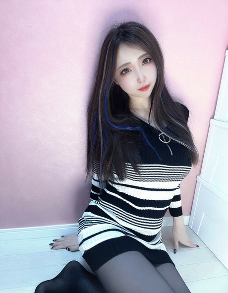 Momoiro Reku pornstar art img