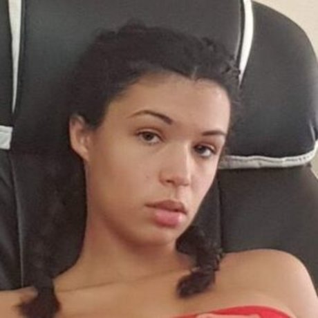 authenticallyanais hot model gallery