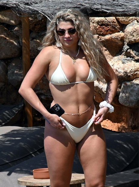 Antigoni nudes star photo