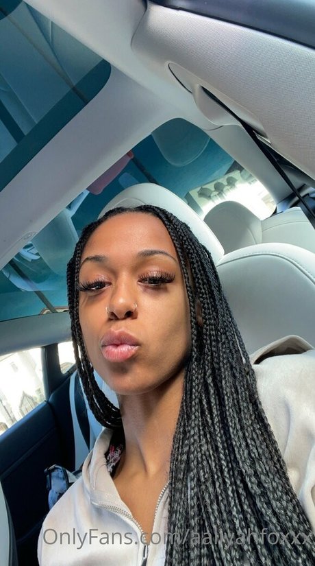 aaliyahfoxxx model hd galleries