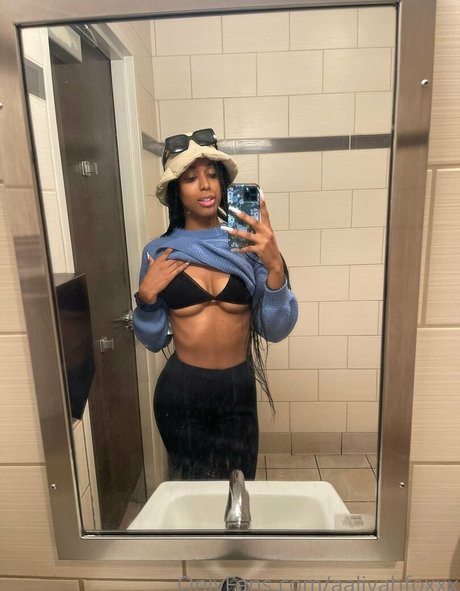 aaliyahfoxxx nice actress picture