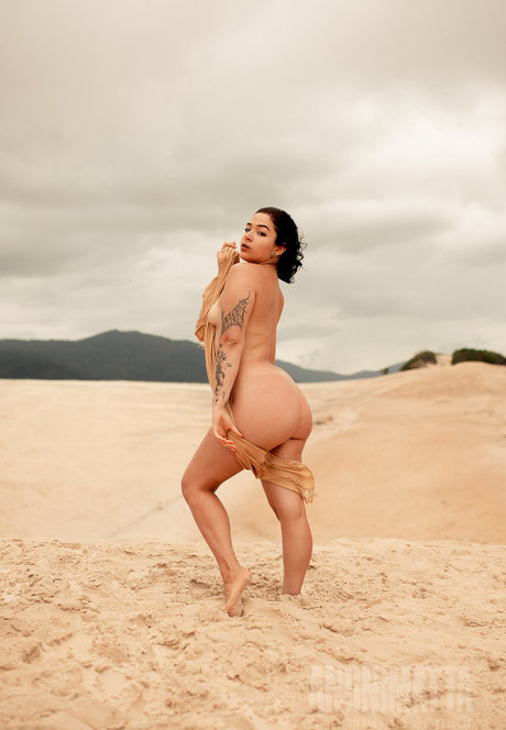 Bimejia model hot pictures