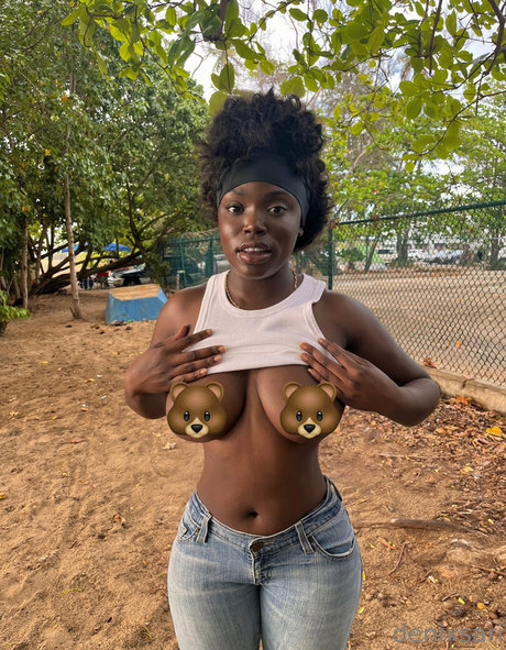 denixsarifree pornographic model image