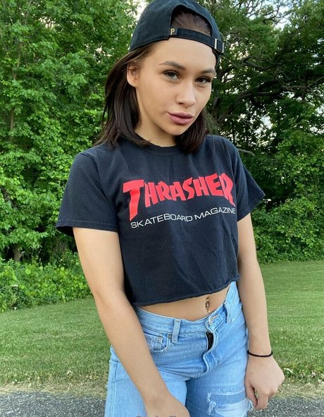 cupofcarli star nudes pic