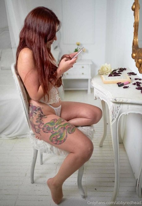 ammyredheadofficial model beautiful pic