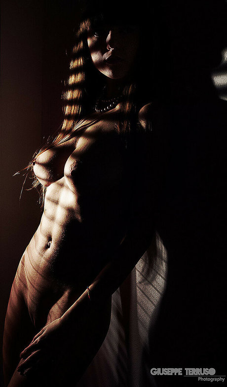 Gangstapino nude model gallery