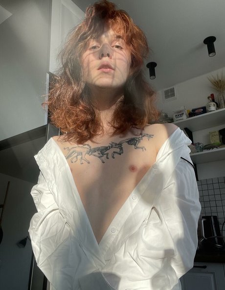 Mossy Barmales naked star galleries