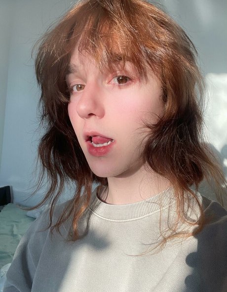 Mossy Barmales top model gallery