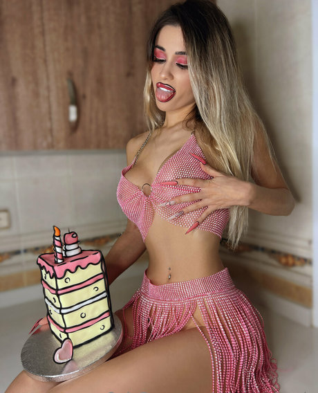 crisvqueenvip beautiful actress pic