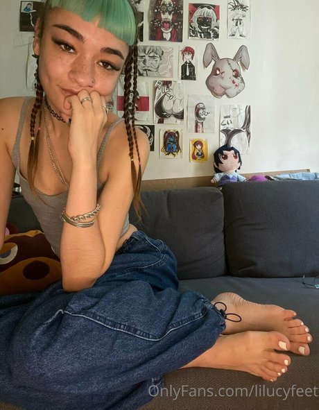 lilucyfeet pornstar high quality pics