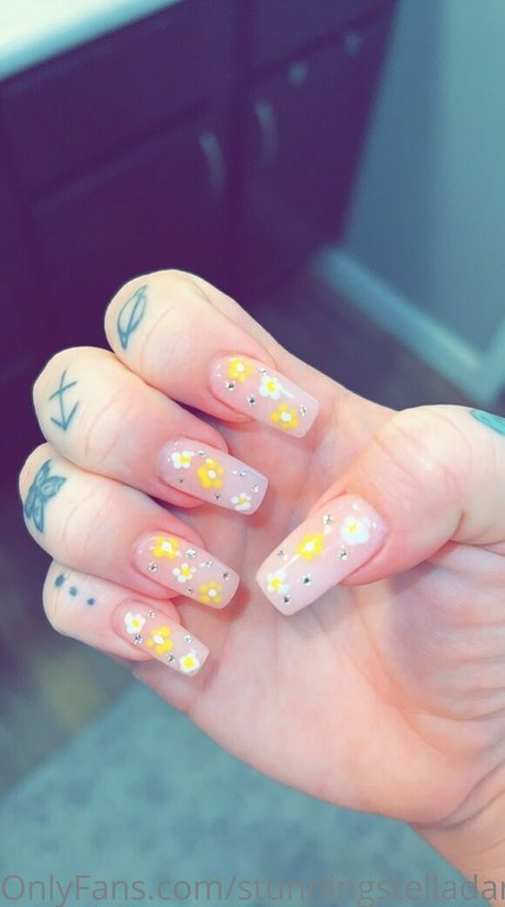 stunningstelladaniels model erotic picture